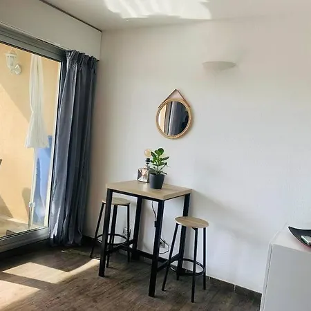 Διαμέρισμα Port Confort Terrasse/parking Prive *